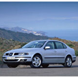 Seat Toledo 1999-2004 Ön Cam Silecek Vida Kapağı 1J0955205A