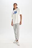DeFactoFit NBA Wordmark Oversize Geniş Kalıp Bisiklet Yaka Kısa Kollu Tişört T5506AZ24AUWT32