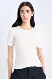 Slim Fit Dar Kesim Bisiklet Yaka Fitilli Kaşkorse Basic Düz Kısa Kollu Tişört