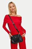 Guess Sora Siyah Kadın Omuz Çantası HWVG9507200