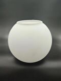 GLOB AVİZE CAMI.SÜT BEYAZ MAT RENKTE.(Çap:15.00cm-Duy yuvası:7.00cm.)(E.27)