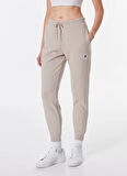 CORE CHUCK PATCH PANT FT PAPYRUS Bej Kadın Lastikli Paça Lastikli Bel Regular Fit Eşofman Altı