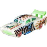 Hot Wheels Monster Trucks Karanlıkta Parlayan Araçlar HCB57 Lisanslı Ürün