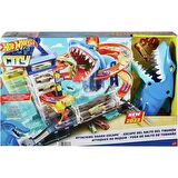 Hot Wheels Köpek Balığından Kaçış Oyun Seti HDP06