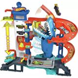 Hot Wheels Köpek Balığından Kaçış Oyun Seti HDP06