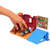 Hot Wheels Donut Kaykay Parkı Oyun Seti HGT9