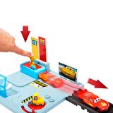 HGV69 Cars Disney+ Cruz Yarış Merkezi Oyun Seti