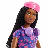 Barbie Brooklyn Seyahat Bebeği ve Aksesuarları HGX55 Lisanslı Ürün