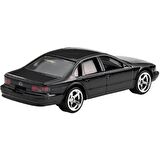 Hot Wheels Boulevard Premium Arabalar 96 Chevy Impala SS HKF20