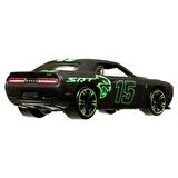 Hot Wheels Neon Yarışçılar HLH72 - 15 DODGE CHALLENGER SRT HELLCAT HRW80