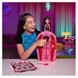Monster High Gizemli Arkadaşlar Gizemli Bahçe Serisi Draculaura HYT72