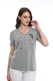 Ella Camelia Kadın İşlemeli V Yaka Bluz 5011078 Gri