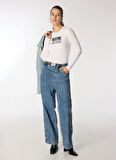 Moschino Jeans Yuvarlak Yaka Standart Baskılı Beyaz Kazak Kadın J0926-3002