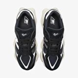 New Balance 9060
Black White Unisex Sneaker