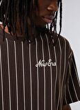 New Era Bisiklet Yaka Düz Kahve Erkek T-Shirt 60284644-OVERSIZED PINSTRIPE TEE NE