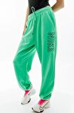Nike Sportswear Clup Yüksek Belli Oversize Kesim Kadın Spor Eşofman Altı