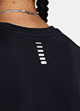 Siyah Kadın Yuvarlak Yaka Normal Kalıp T-Shirt 1382434-001 UA Launch Shortsleeve