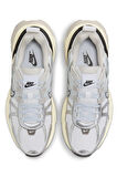 Nike V2K Run Kadın Koşu Ayakkabı  FD0736-100