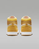 ike W AIR JORDAN 1 ZM AIR CMFT 2 FJ5743 700 (YARIM NUMARA BUYUK ALMANIZI ONERIYORUZ.)