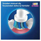 Oral-B D100 Vitality Lightyear Ekstra Yumuşak Şarj Edilebilir Çocuk Diş Fırçası ve Seyahat Kabı