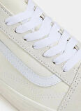 Vans VN000D5NWHT1-Old Skool Beyaz Deri Kadın Lifestyle Ayakkabı