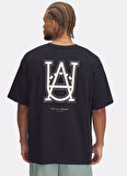 1390191-001 UA M HWT Hoops Courtsid Siyah Yuvarlak Yaka Loose Fit Baskılı Erkek T-Shirt