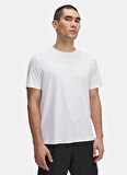 1389802-100 UA LAUNCH ELITE SHORTSL Yuvarlak Yaka Fitted Beyaz Erkek T-Shirt