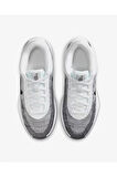 Nike FJ7791-102 G.T. Hustle Academy Basketbol Ayakkabısı