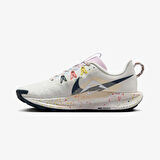 Nike Pegasus Trail 5 Kadın Beyaz Koşu Ayakkabısı (DAR KALIP)