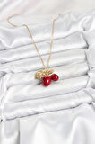 316L Çelik Zincir Yapraklı Kiraz Model Gold Renk Kadın Kolye