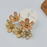 Gold Renk Mineli Çiçek Küpe – Sallantılı Model, Renkli Tasarım, 3,8 x 2,6 cm
