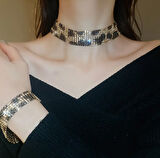 Gold Leopar Desenli Taşlı Şık Sallantılı Küpe Choker Kolye Su Yolu Bileklik Set