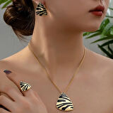 Gold Siyah Detaylı Üçgen Kesim Zebra Desenli Kolye Küpe Yüzük Set Şık Kadın Takı Seti