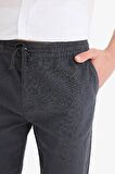 DeFacto Yazlık Beli Lastikli Jogger Pantolon Slim Fit Dar Kesim Düz Paça Pamuklu Cepli D2671AX25SMGR439