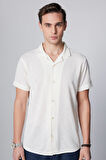 Erkek Slim Fit Dar Kesim Kısa Kollu Nefes Alan Örme Doku Kare Desenli Beyaz Apaş Yaka Gömlek