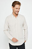 Erkek Slim Fit Dar Kesim Uzun Kollu Pamuklu Oxford Doku Kolay Ütü Taş Renk Düğmeli Yaka Gömlek
