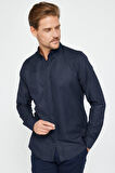 Erkek Slim Fit Dar Kesim Uzun Kollu Pamuklu Oxford Doku Kolay Ütü Lacivert Düğmeli Yaka Gömlek