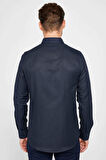 Erkek Slim Fit Dar Kesim Uzun Kollu Pamuklu Oxford Doku Kolay Ütü Lacivert Düğmeli Yaka Gömlek