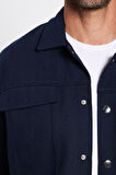 Erkek Relax Fit Rahat Kesim Oduncu Çift Cepli Kapaklı Lacivert Apaş Yaka Düz Kışlık Gömlek