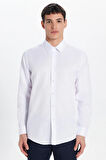 Erkek Modern Fit Dar Kesim Pamuklu Kolay Ütü Armürlü Beyaz Gömlek