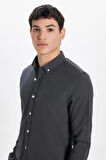 Erkek Slim Fit Dar Kesim %100 Pamuk Keten Doku Düğmeli Yaka Füme Gömlek