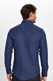 Erkek Slim Fit Dar Kesim Uzun Kollu Pamuklu Kolay Ütü Armürlü Lacivert Gömlek