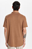 Erkek Slim Fit Dar Kesim Kısa Kollu Örme Doku Apaş Yaka Kahverengi Gömlek