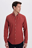 Erkek Slim Fit Dar Kesim Düz Oxford Armalı Yaka Düğmeli Kiremit Spor Gömlek
