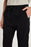 Erkek Slim Fit Dar Kesim Pamuklu Normal Bel Lastikli Paça Siyah Pantolon