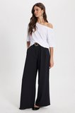 Kadın Slim Fit Dar Kesim %100 Pamuk Kayık Yaka Kısa Kollu Beyaz Tişört