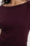 Kadın Slim Fit Dar Kesim Kısa Kollu Kayık Yaka Mürdüm Tişört