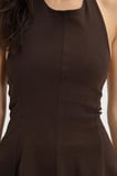 Kadın Slim Fit Dar Kesim  %100 Pamuk Boyundan Bağlamalı Sıfır Kol Kahverengi Bluz