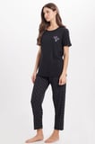 Kadın Standart Fit Normal Kesim Bisiklet Yaka Kısa Kollu Baskılı Siyah Pijama Takımı
