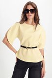 Kadın Slim Fit Dar Kesim Kol Detaylı İnce Kemerli Fermuarlı Sarı Bluz